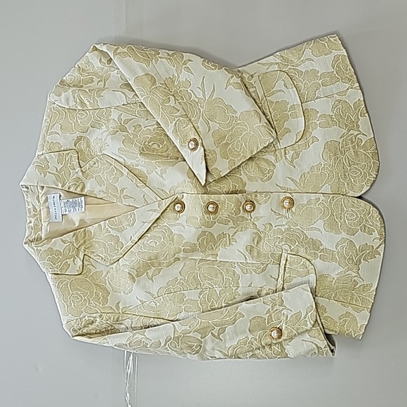 Jaclyn Smith Jackets & Blazers - Jaclyn Smith Jacket Gold Cream Lined 3/4 Sleeves Gold Pearl Buttons‎ Size 8 VTG